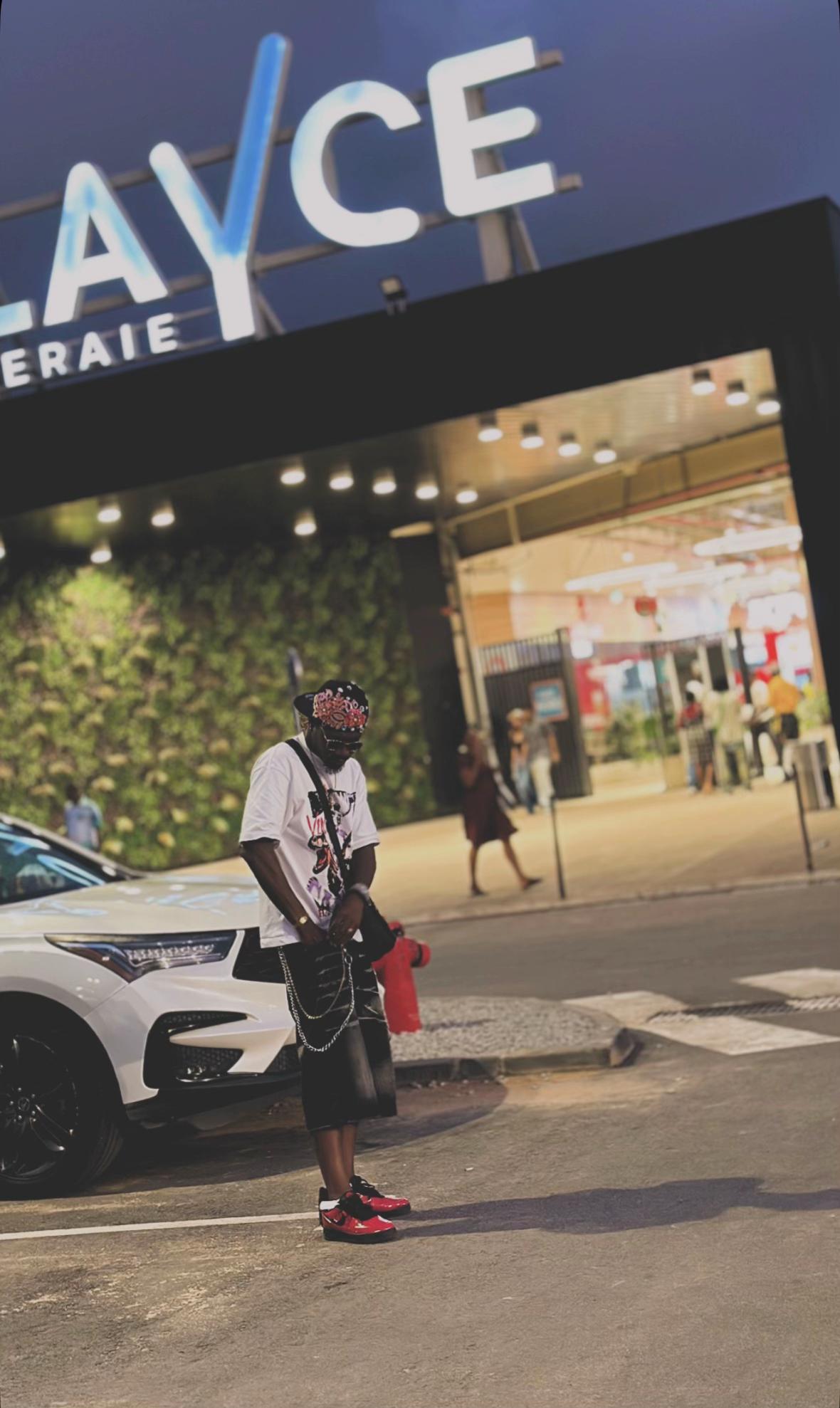 @AZAZOU SATELITE LE MA&Icirc;TRE 💪01