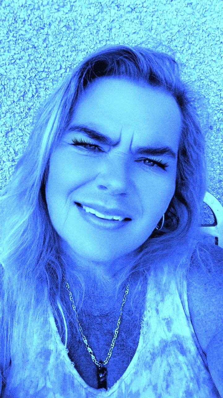 @Midnightblue💋♥️ 🇨🇦🥀 Gen X