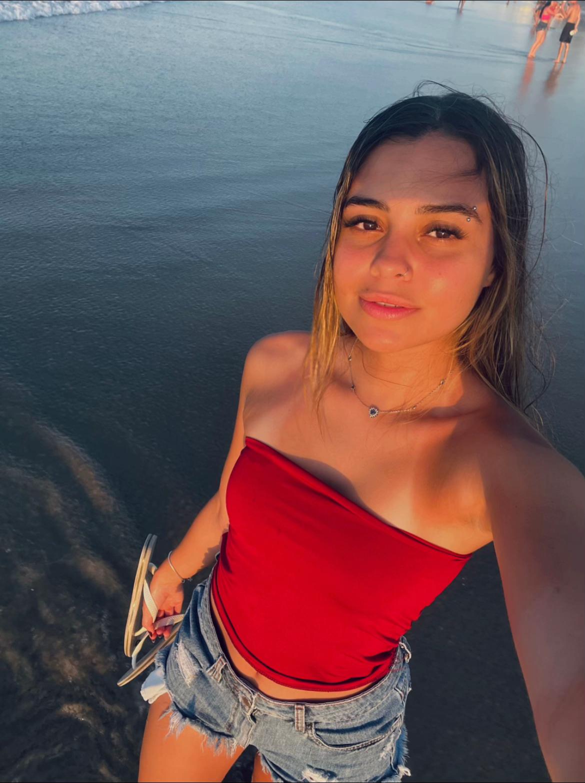 @julia gabriela ๐