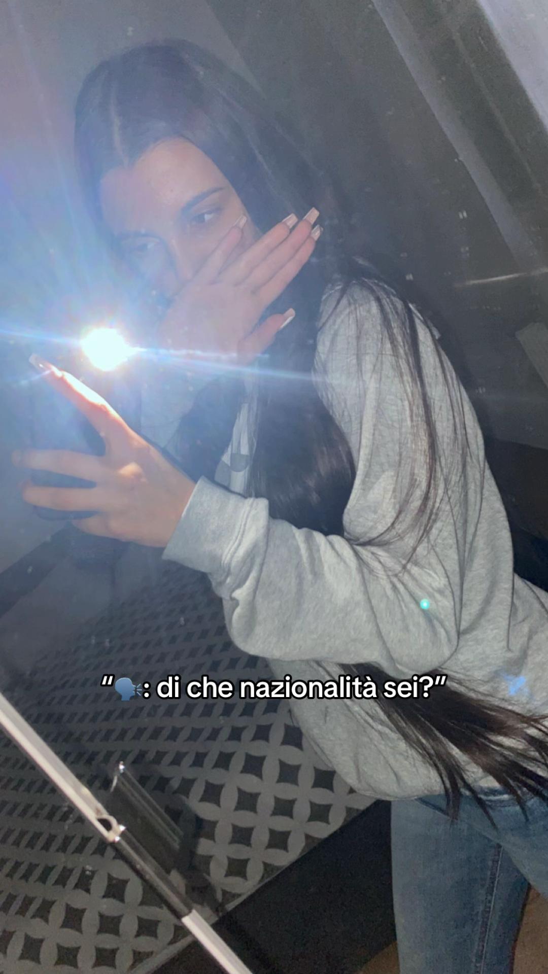 @Thereal𝓵𝓪𝓿𝓲𝓷𝓲𝓪💋