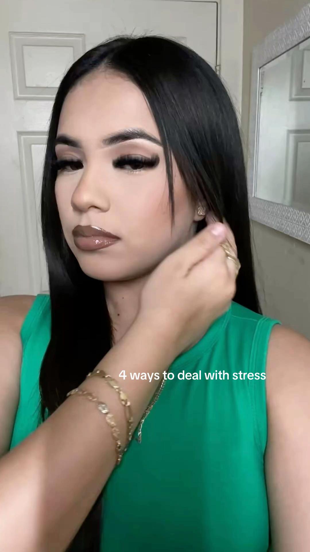 @🫂