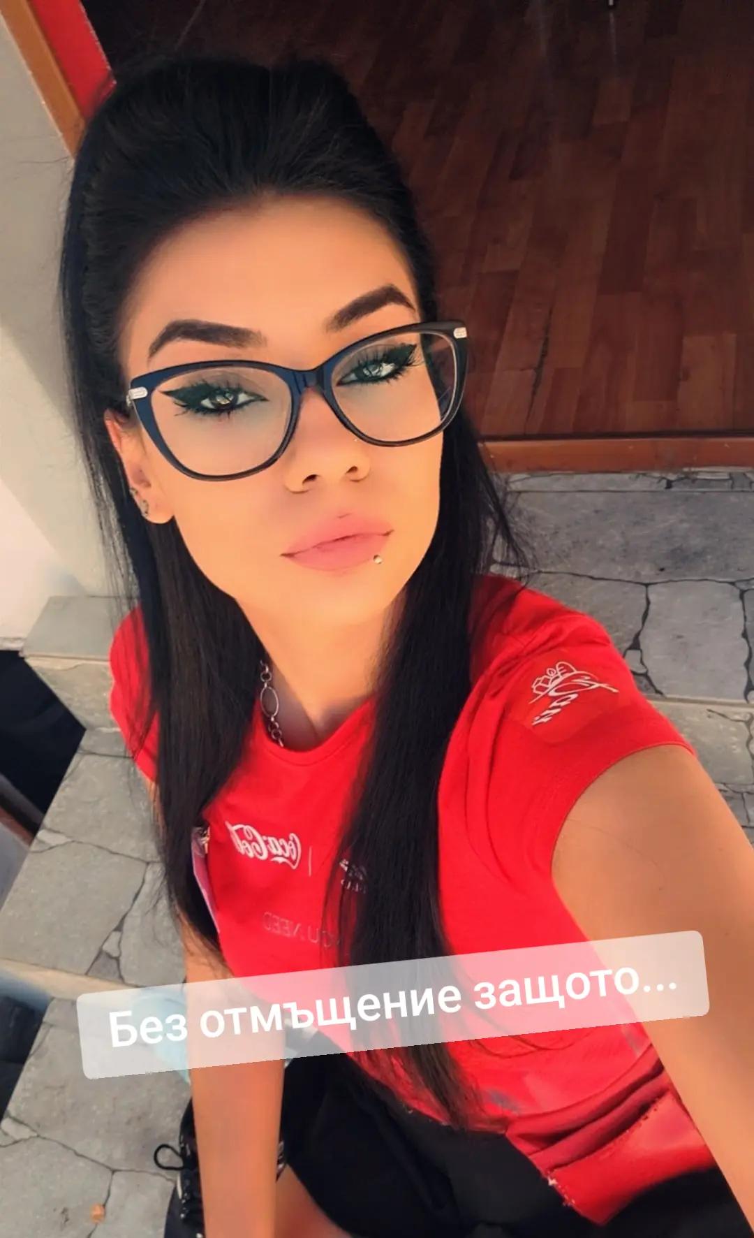 @Violetta Dyuzova