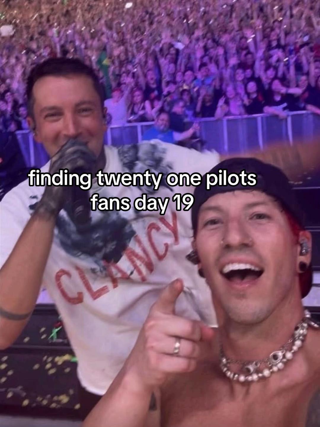 @mia |-/