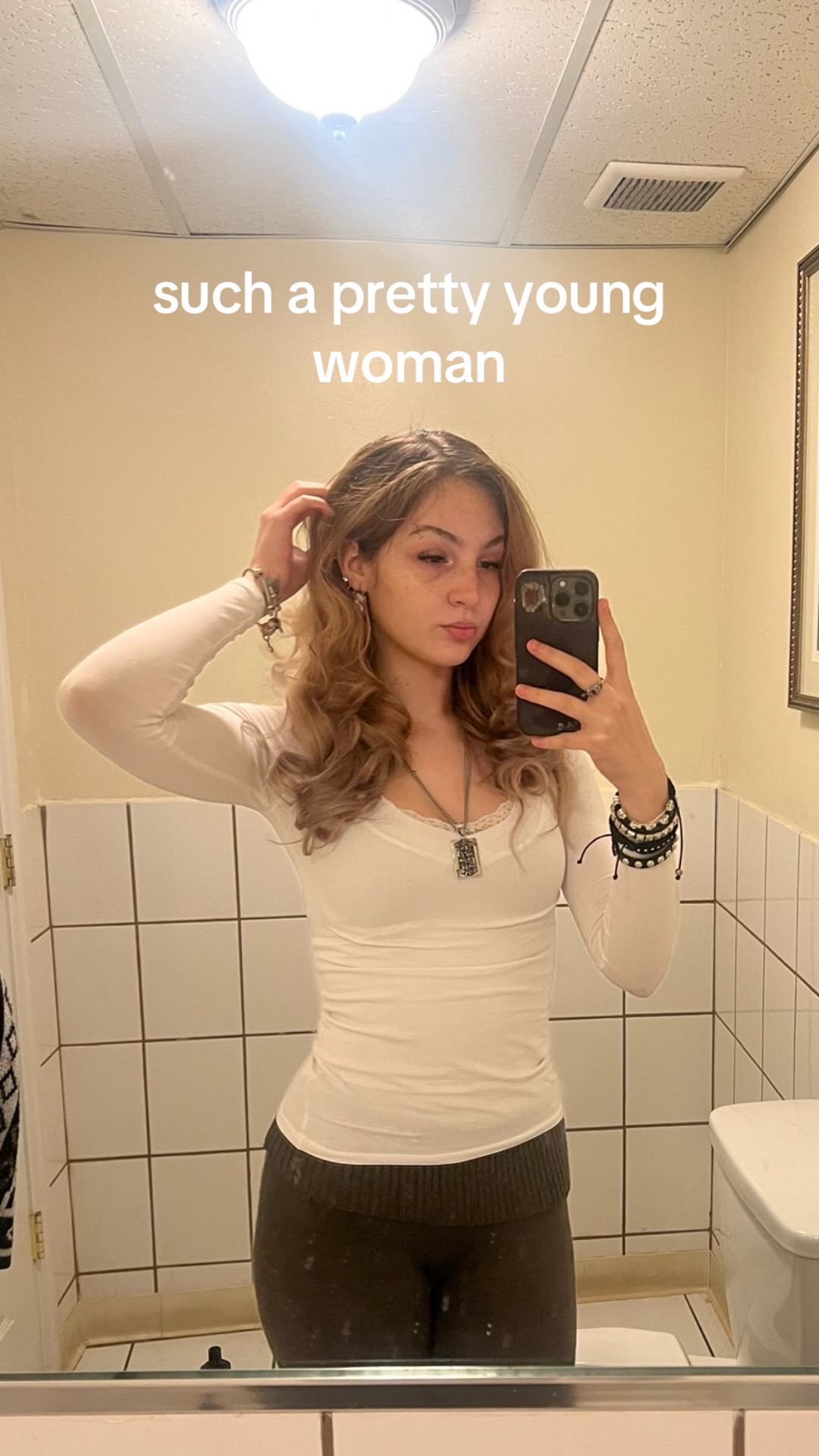 @𝓫ཞ𝓮𝓮ʑ𝓮𝔂