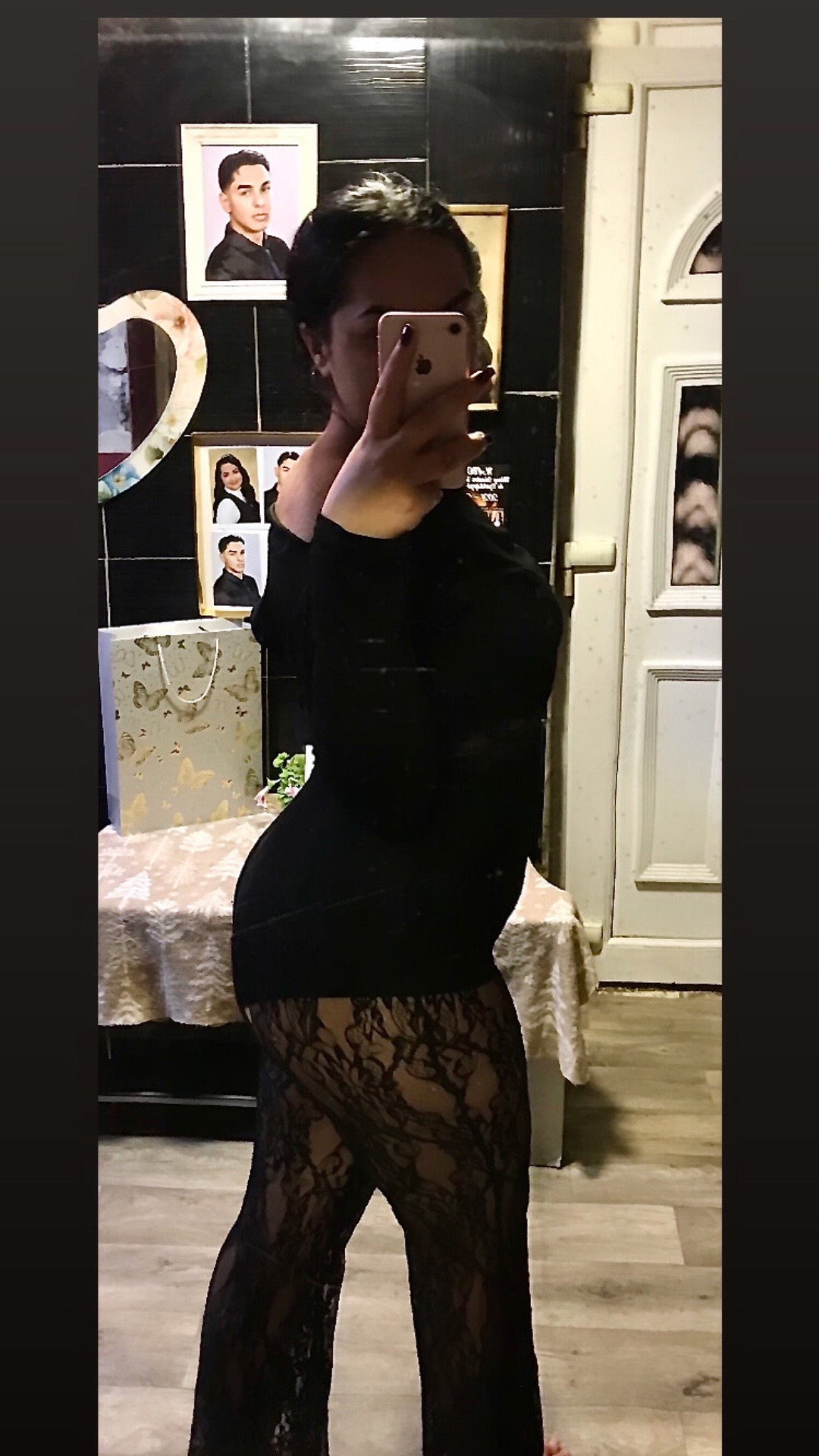 @Nikolett
