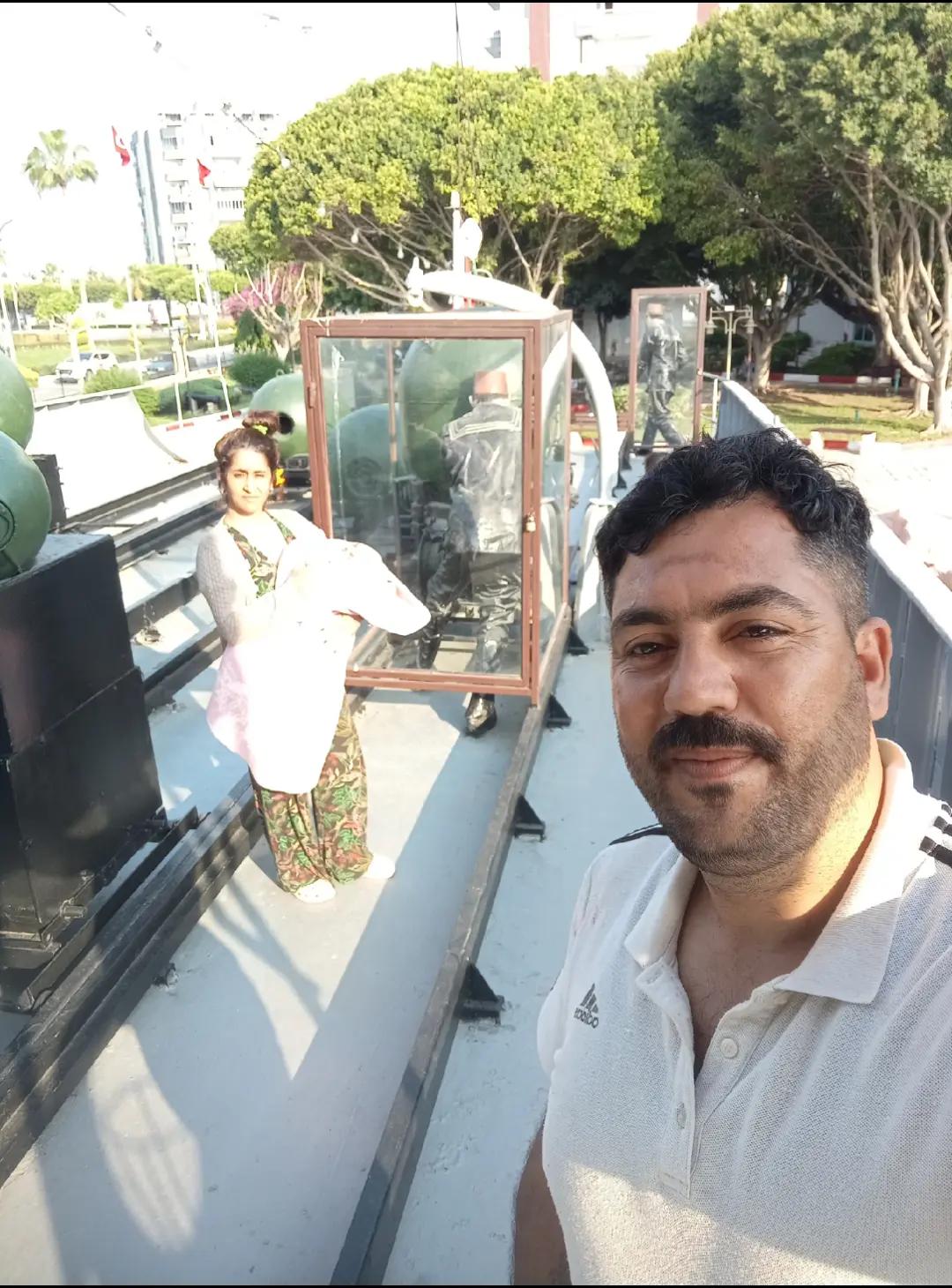 @H&uuml;nkar Hayat
