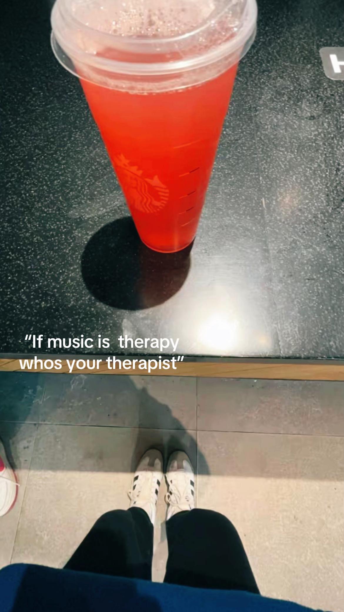 @🫶🏻𝓪𝔂𝓵𝓮𝓮𝓷🇨🇦