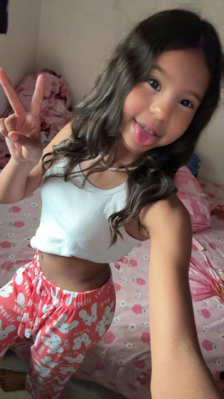 @Valentina🩷💘