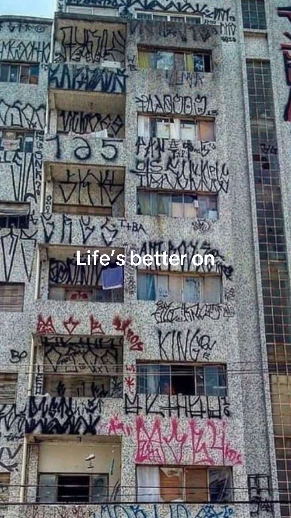 @Cruz