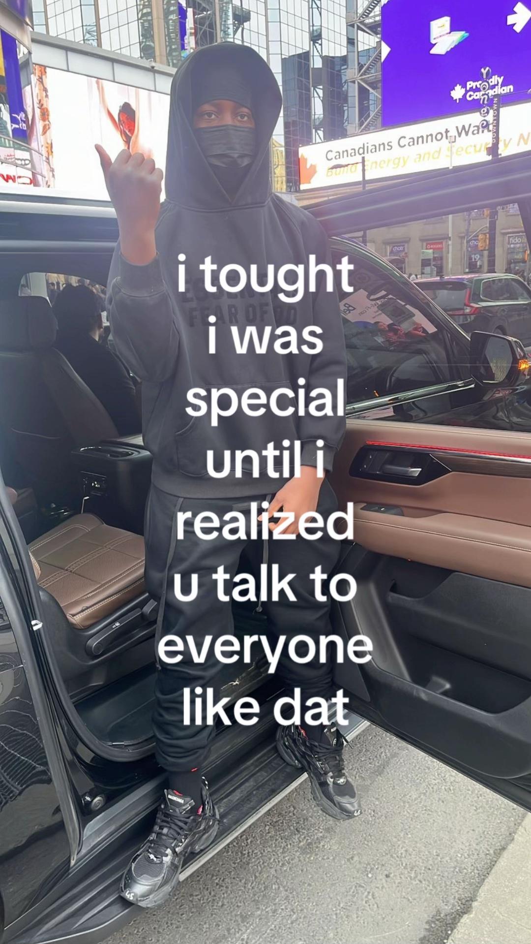 @🏄&zwj;♂️