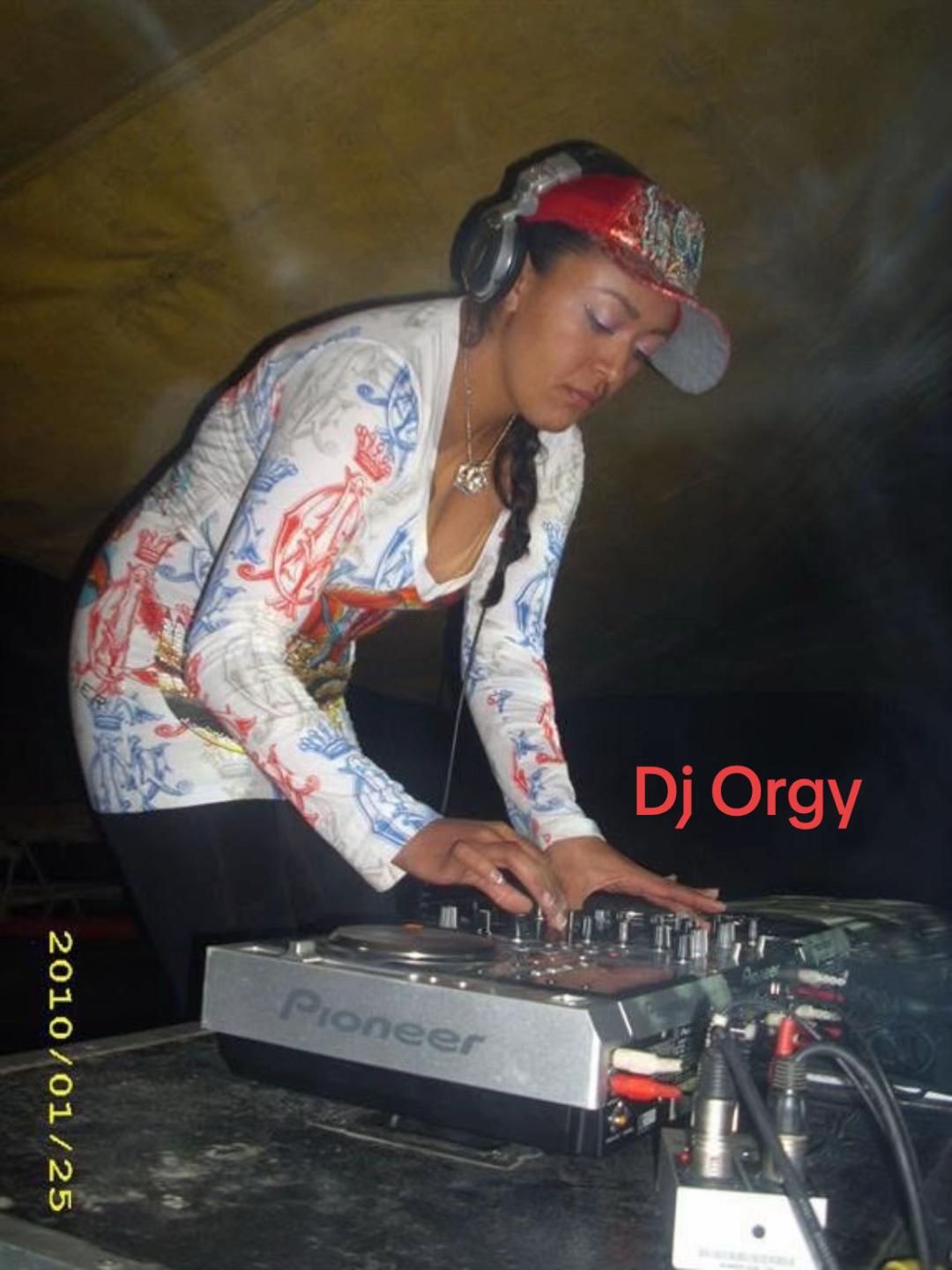 @DJ Tona