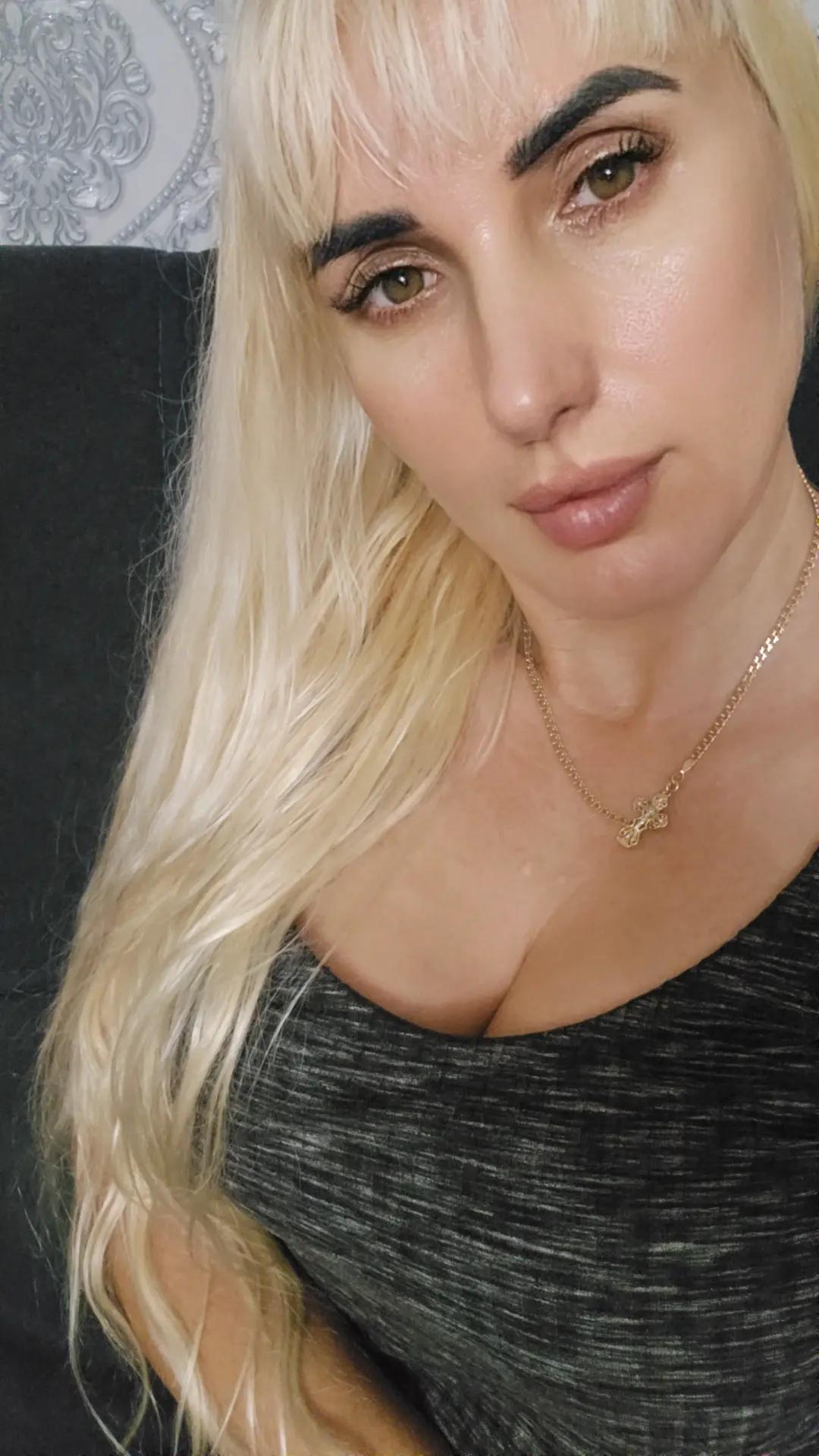 @Arina_11_007