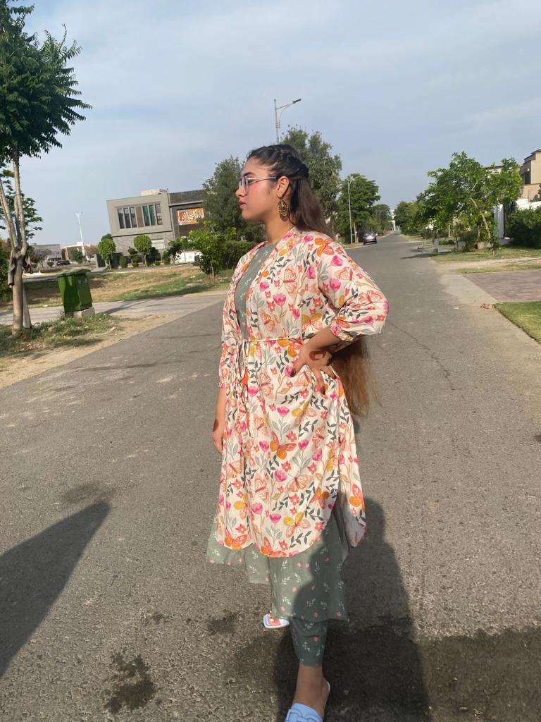 @Areeba 🌸