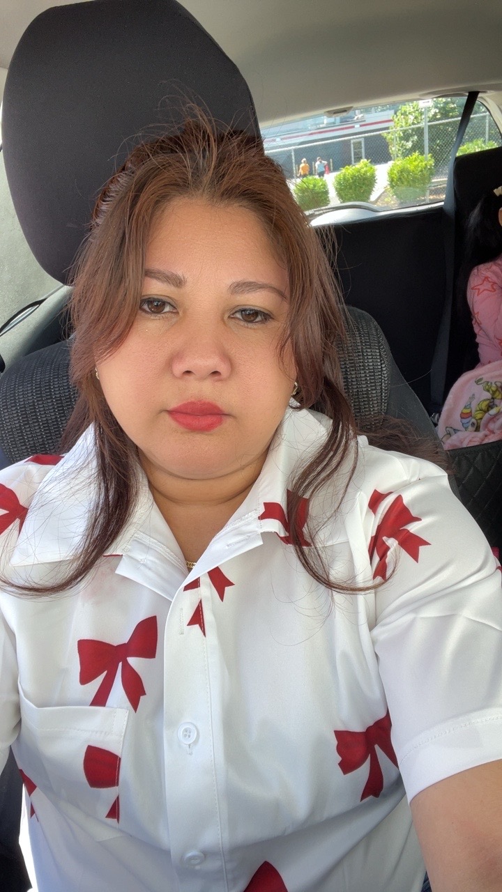 @lesly flores
