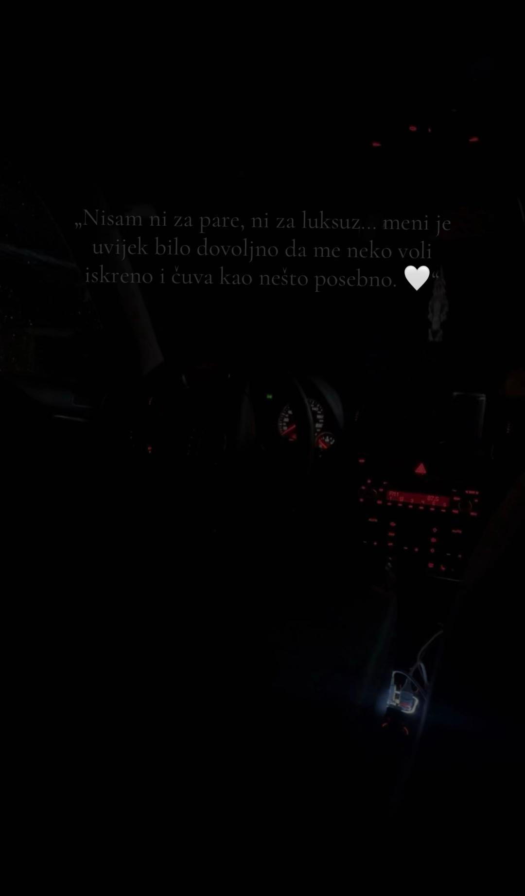 @⚜️