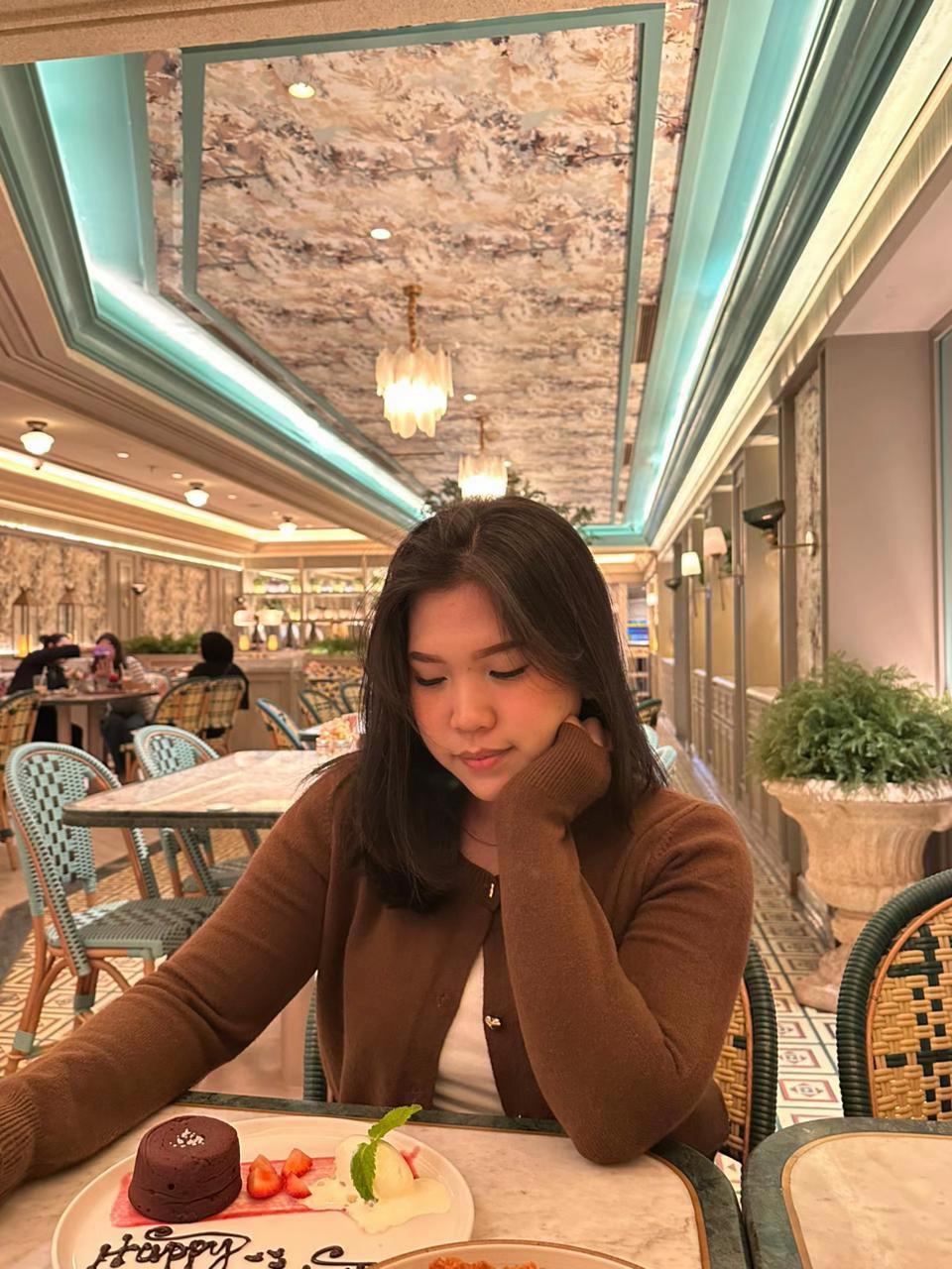 @ARTHA🍫