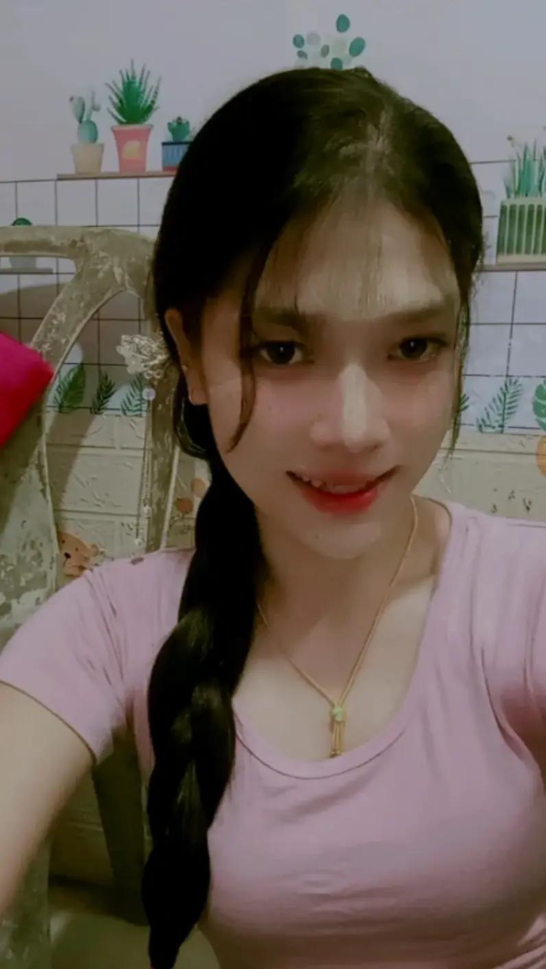 @မောင်ဝင်းထွန်းရဲ့မိန်းမိန်း🫶