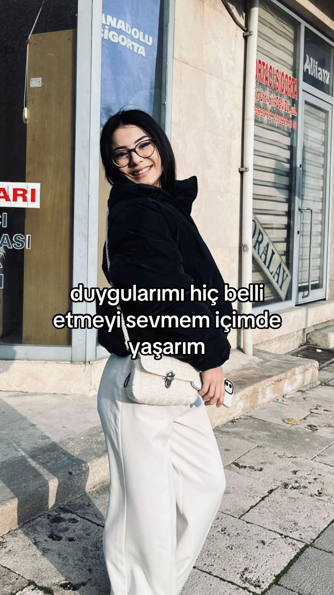 @🪭