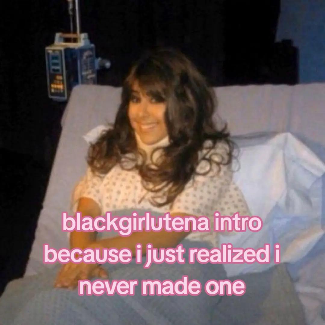 @blackgirlutena (LESBIAN APOCO)