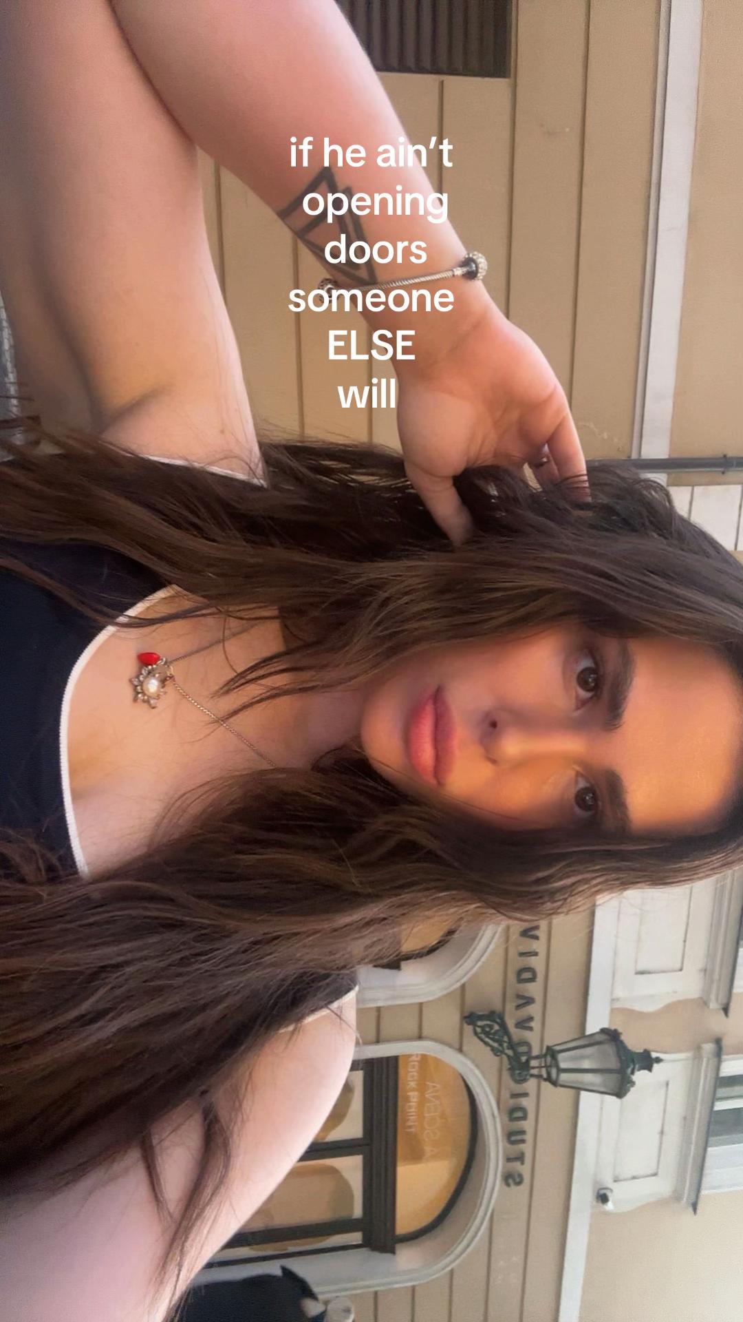 @d