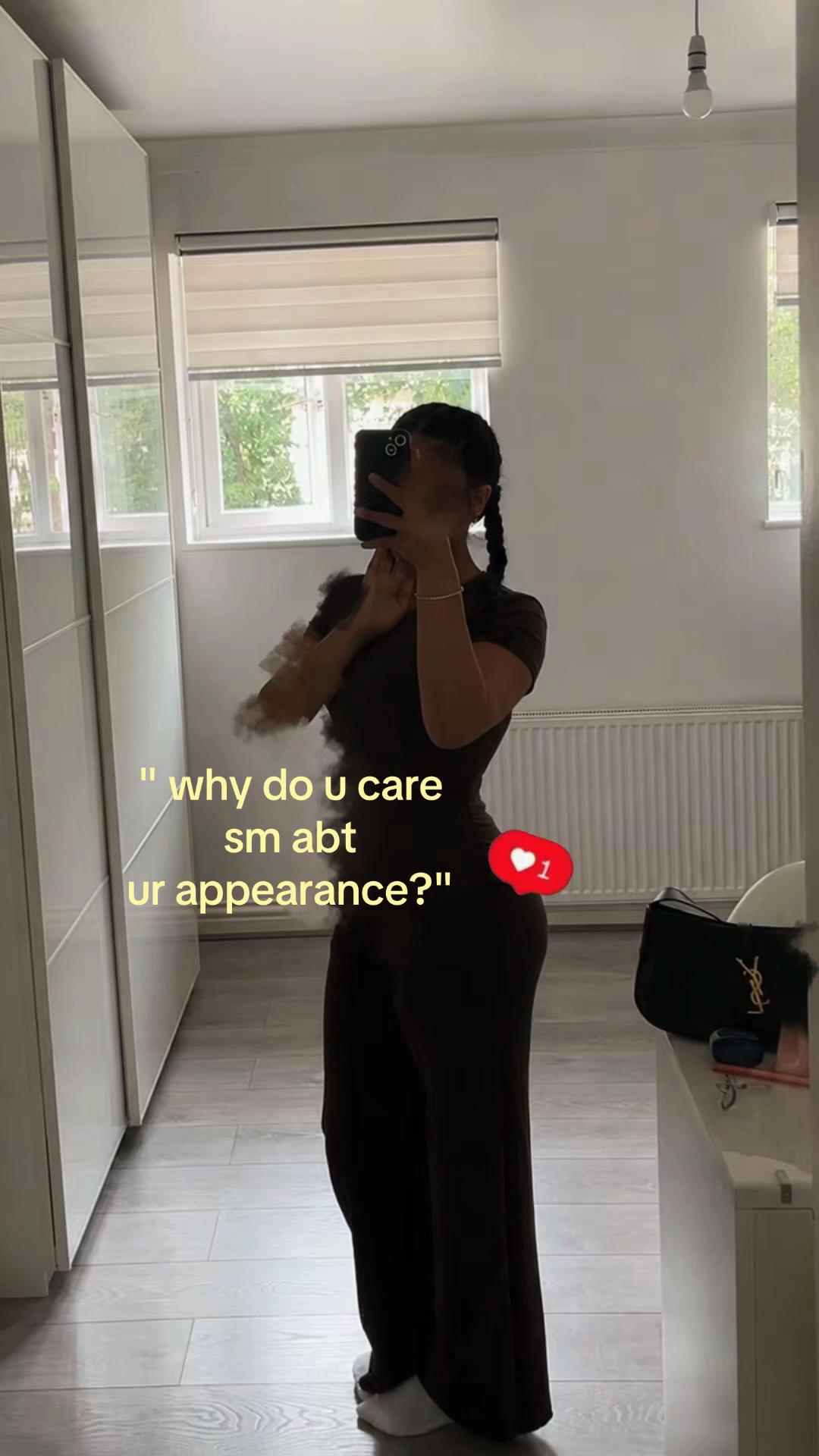 @⃟