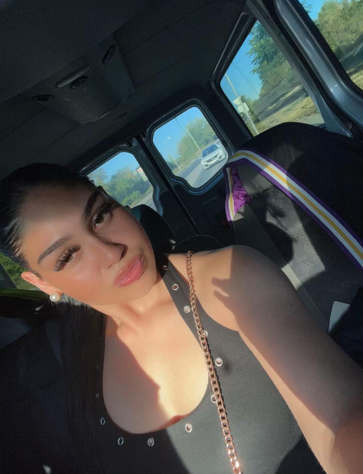 @𝑷𝒂𝒎𝒆𝒍𝒂 👸🏻