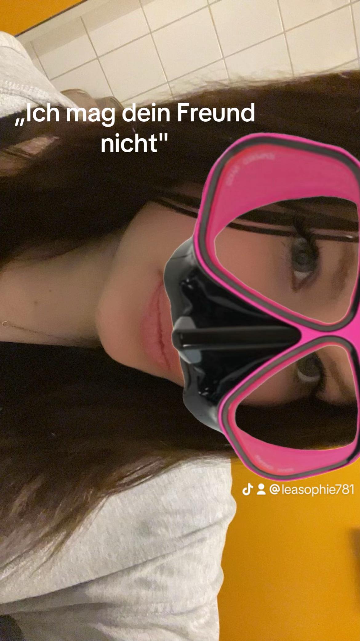 @𝑆𝑜𝑝ℎ𝑖𝑒💕