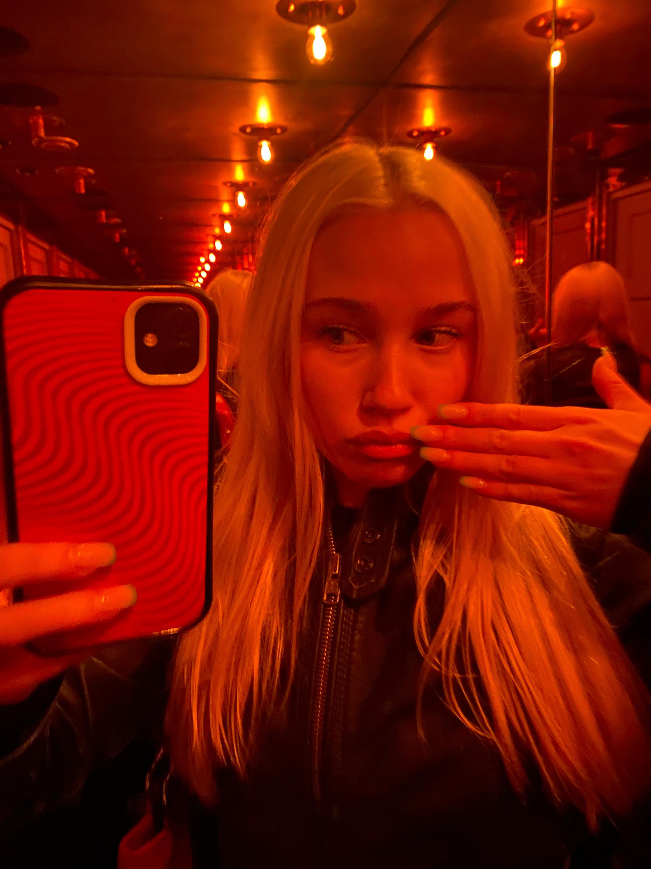 @lean🐰