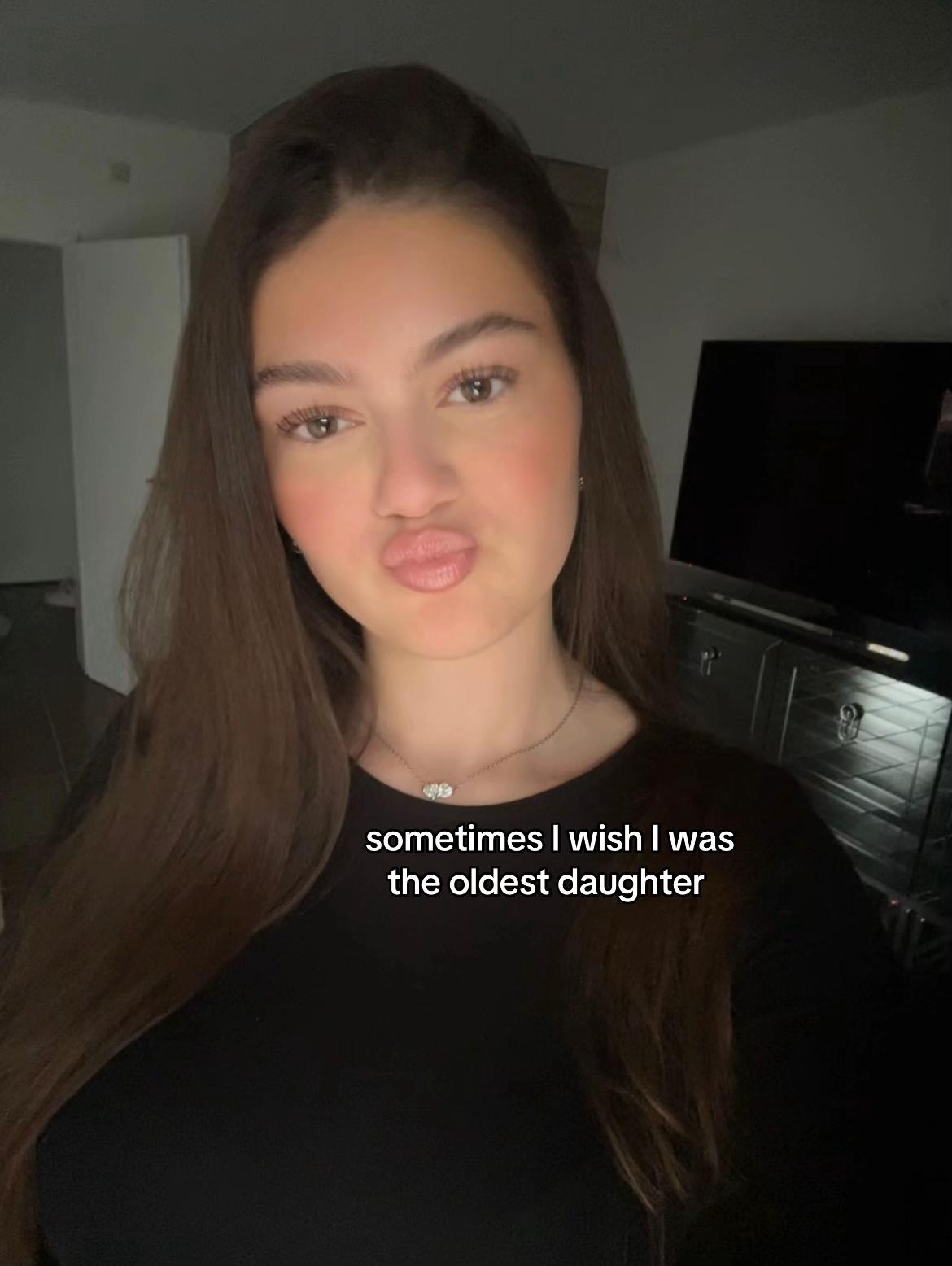 @𝓢💸