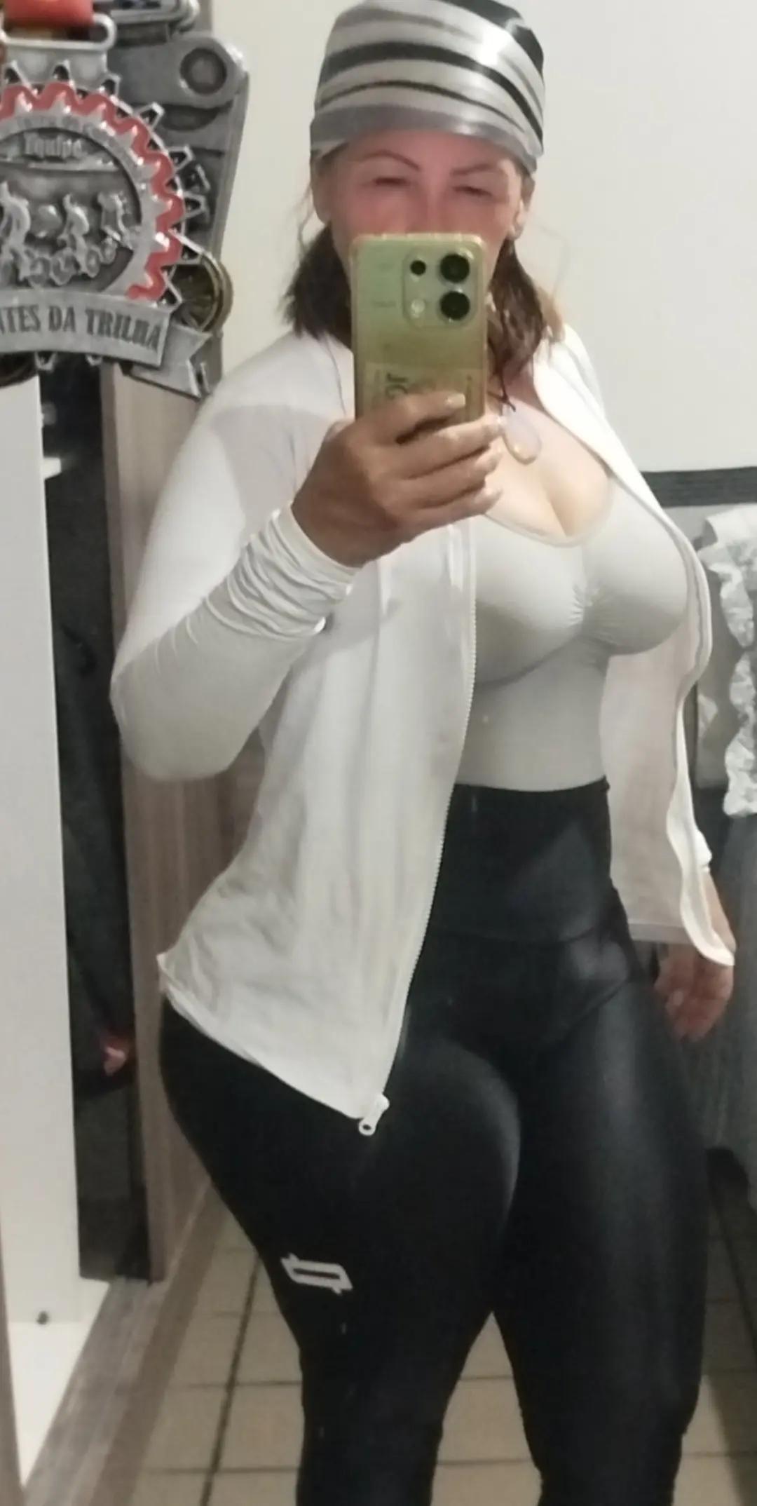 @suzycleiaferreira