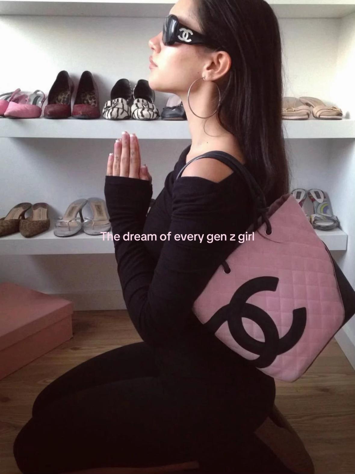 @<3