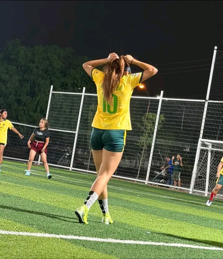 @F&uacute;tbol live