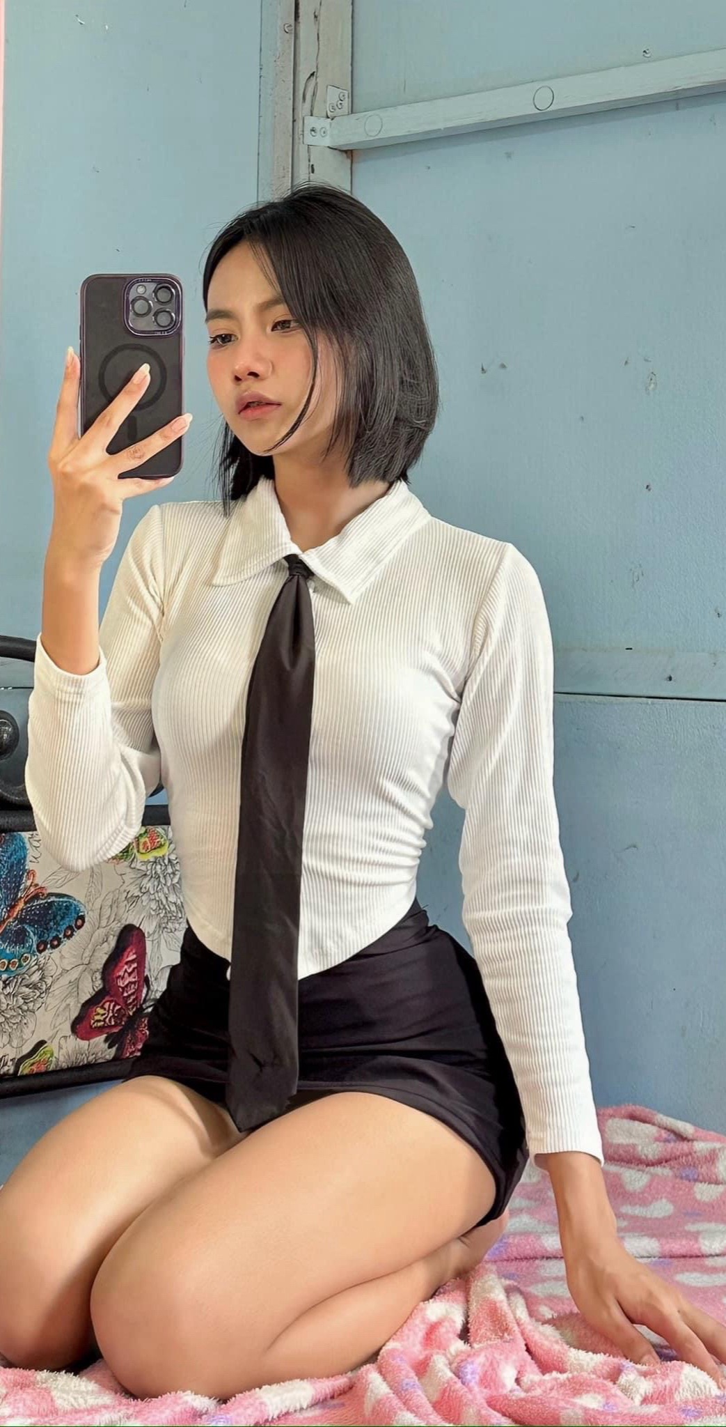 @👩🏻