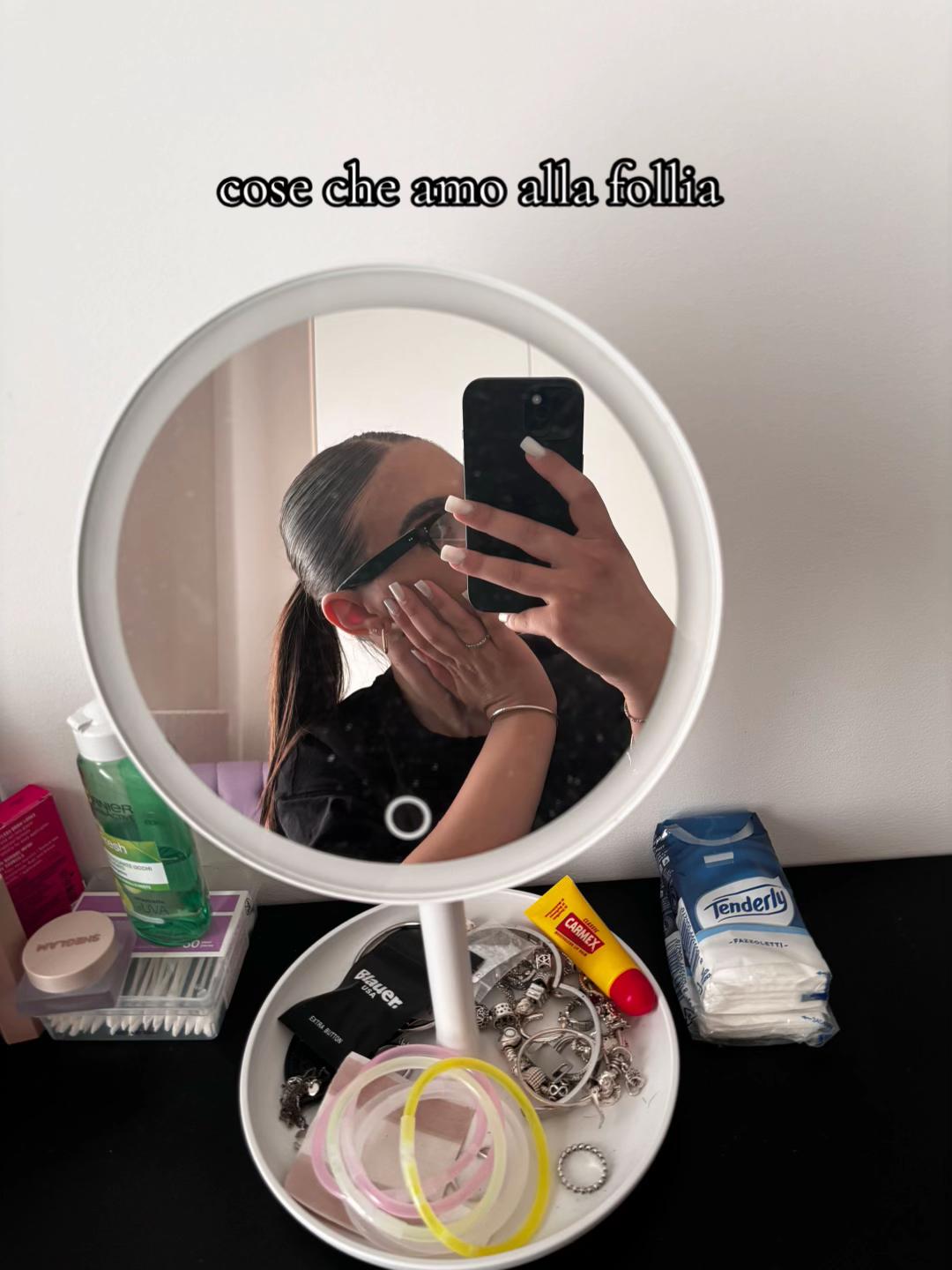 @alessia🕳️