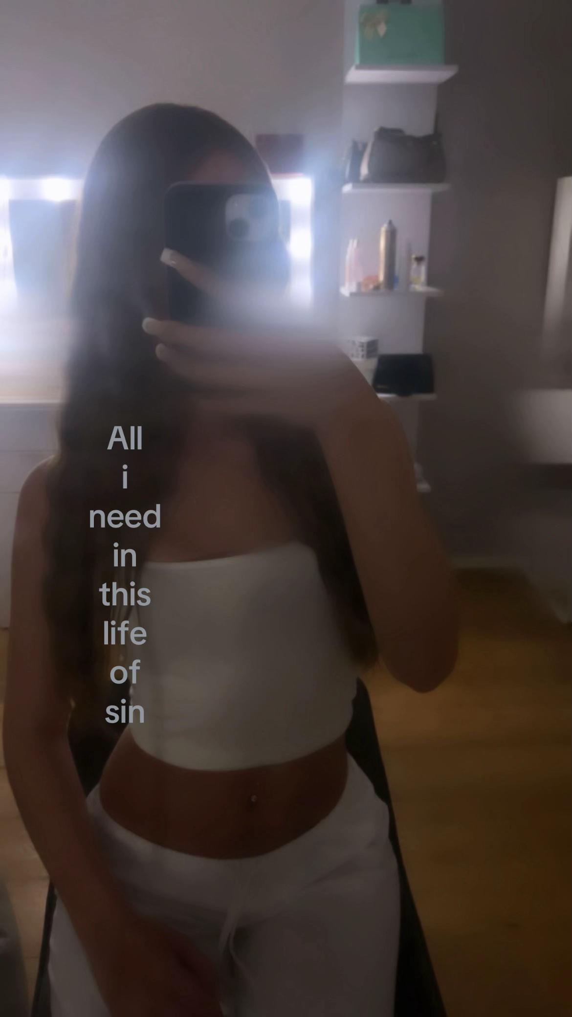 @𝐄&𝐄