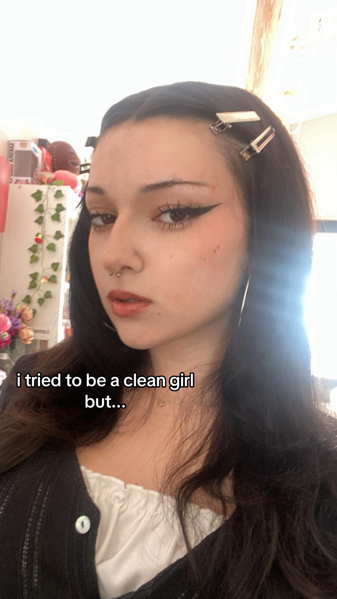 @𝕯𝖔𝖑𝖑𝖞 𝖙𝖍𝖊 𝕲𝖍𝖔𝖚𝖑𓋹