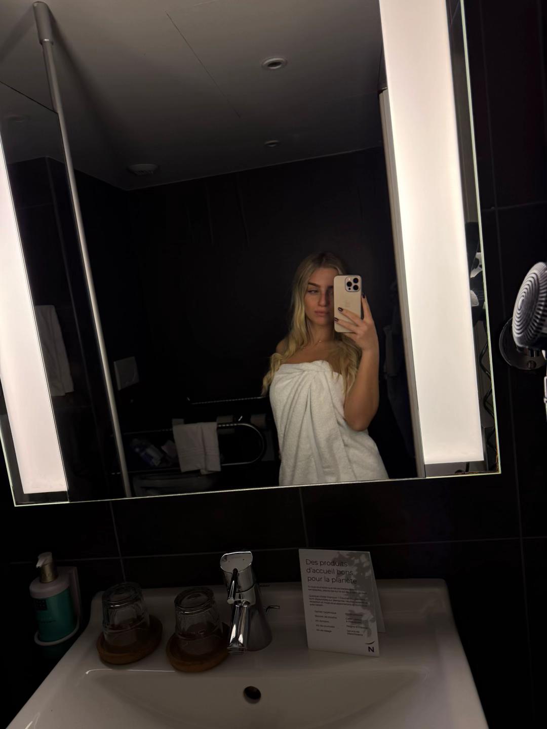 @A U R O R A๐๐