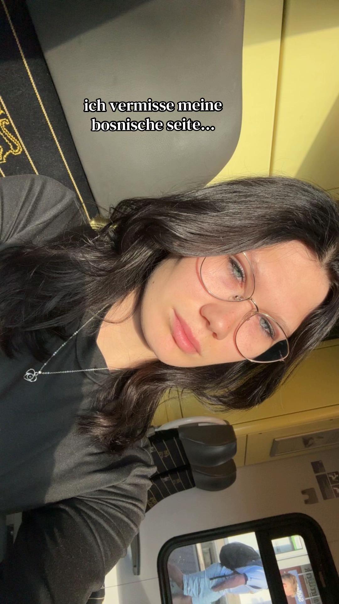 @꧁𝐬𝐨𝐫𝐚𝐲𝐚꧂