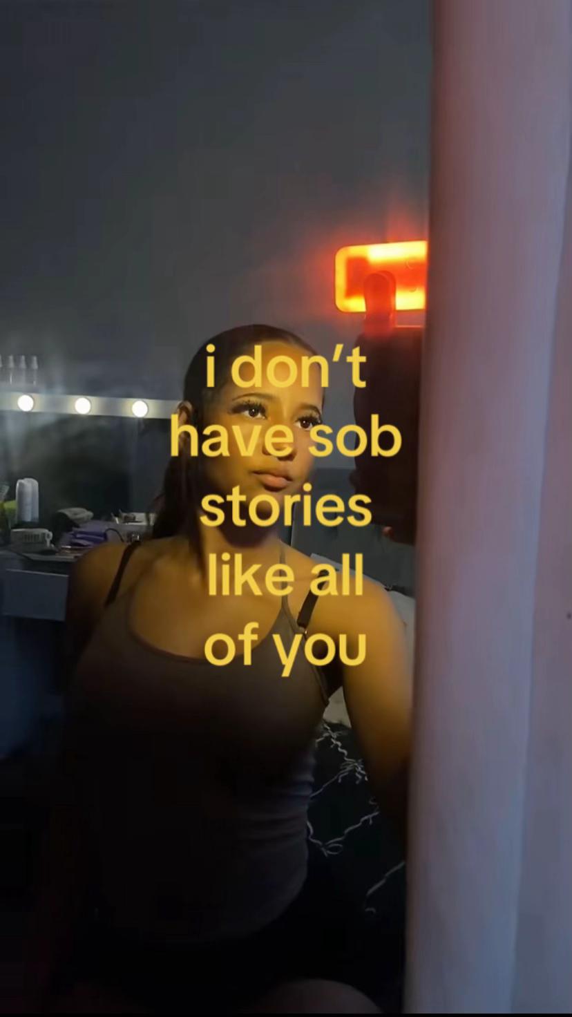 @👻