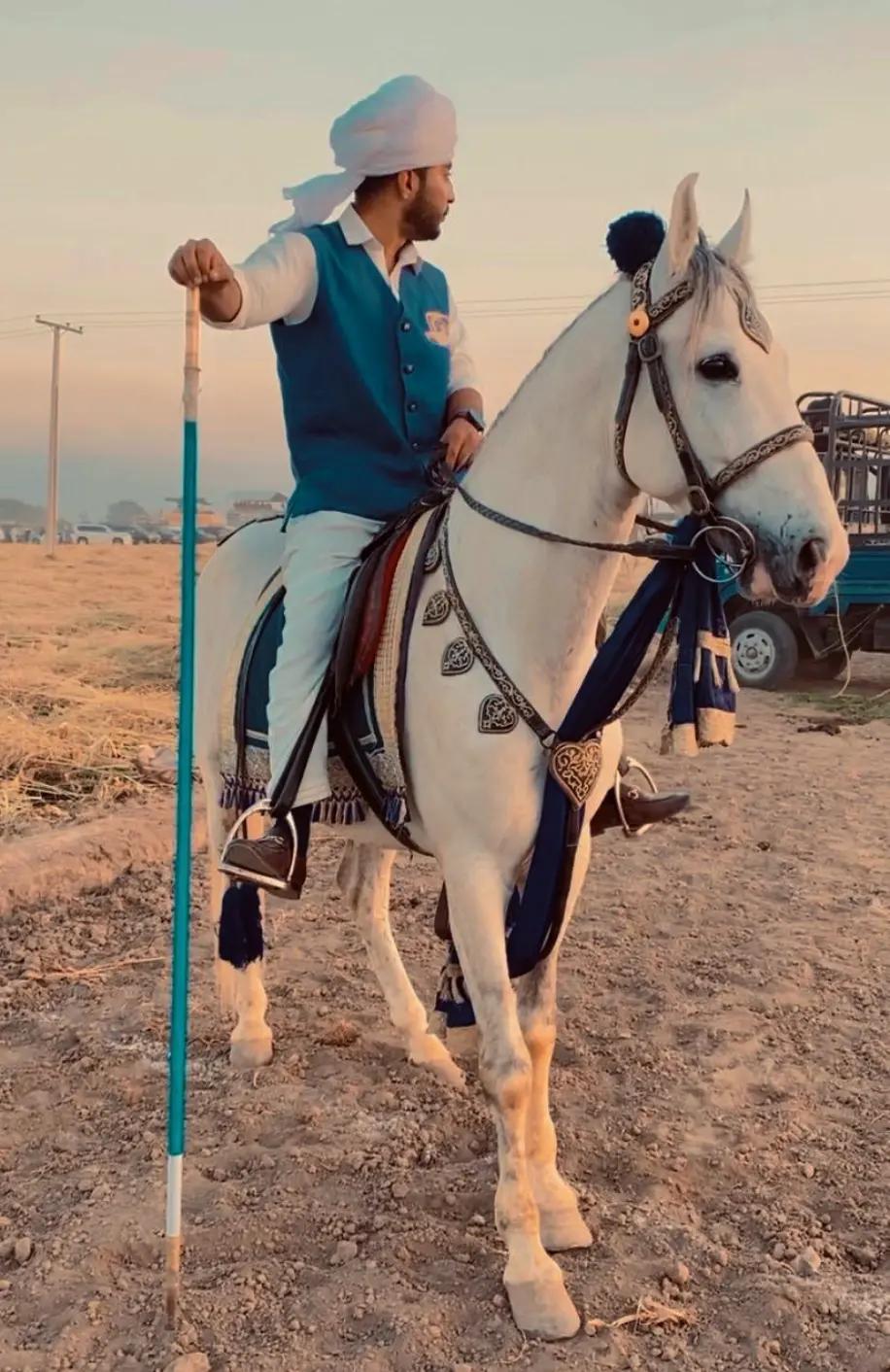 @RAJA Fakhar Hassan 🙂🥂