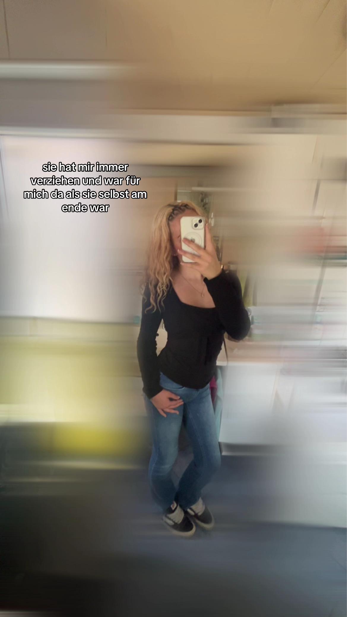 @๐๐๐