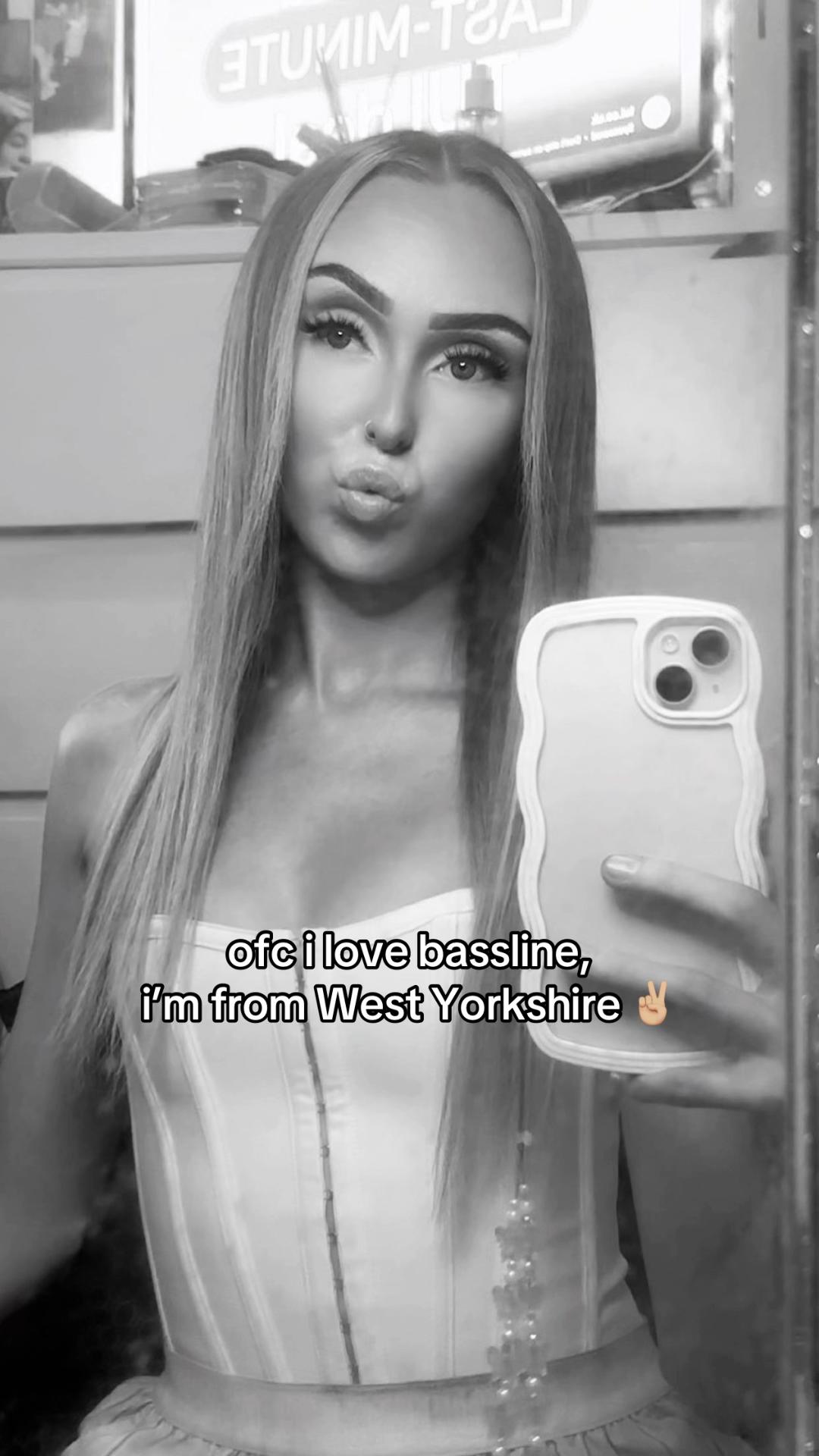 @𝒟𝑒𝓂