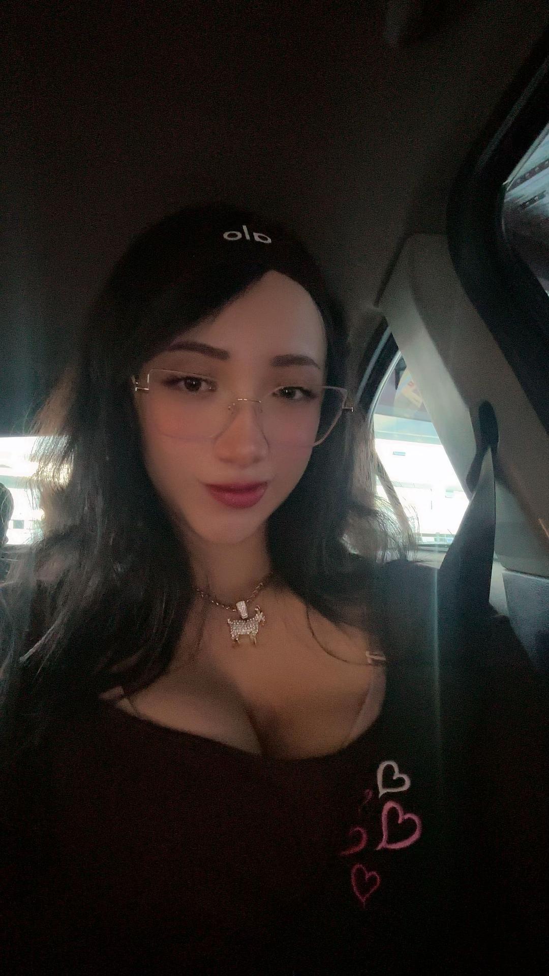 @Dra Dani Vaca