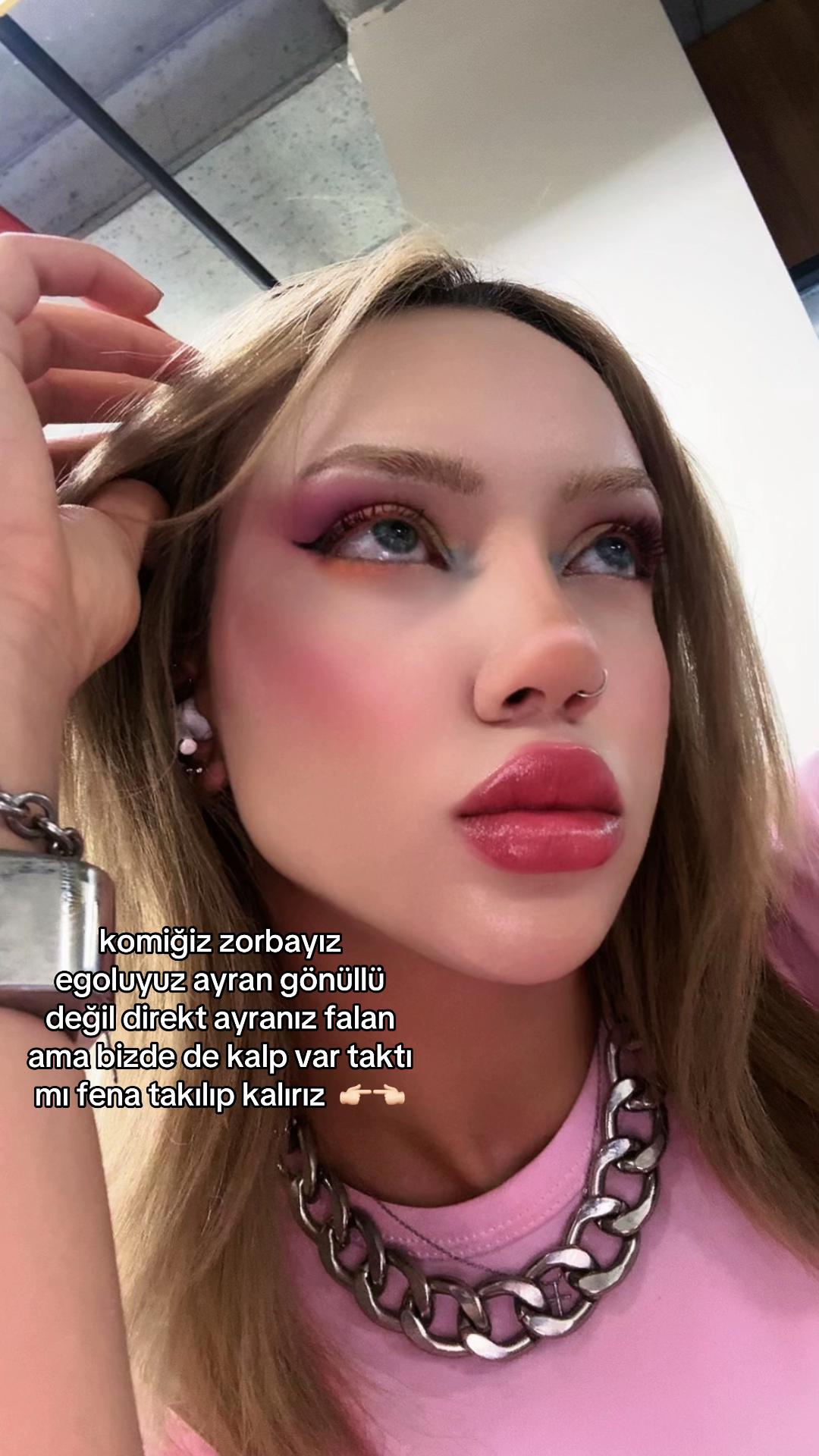 @Aleyy✨