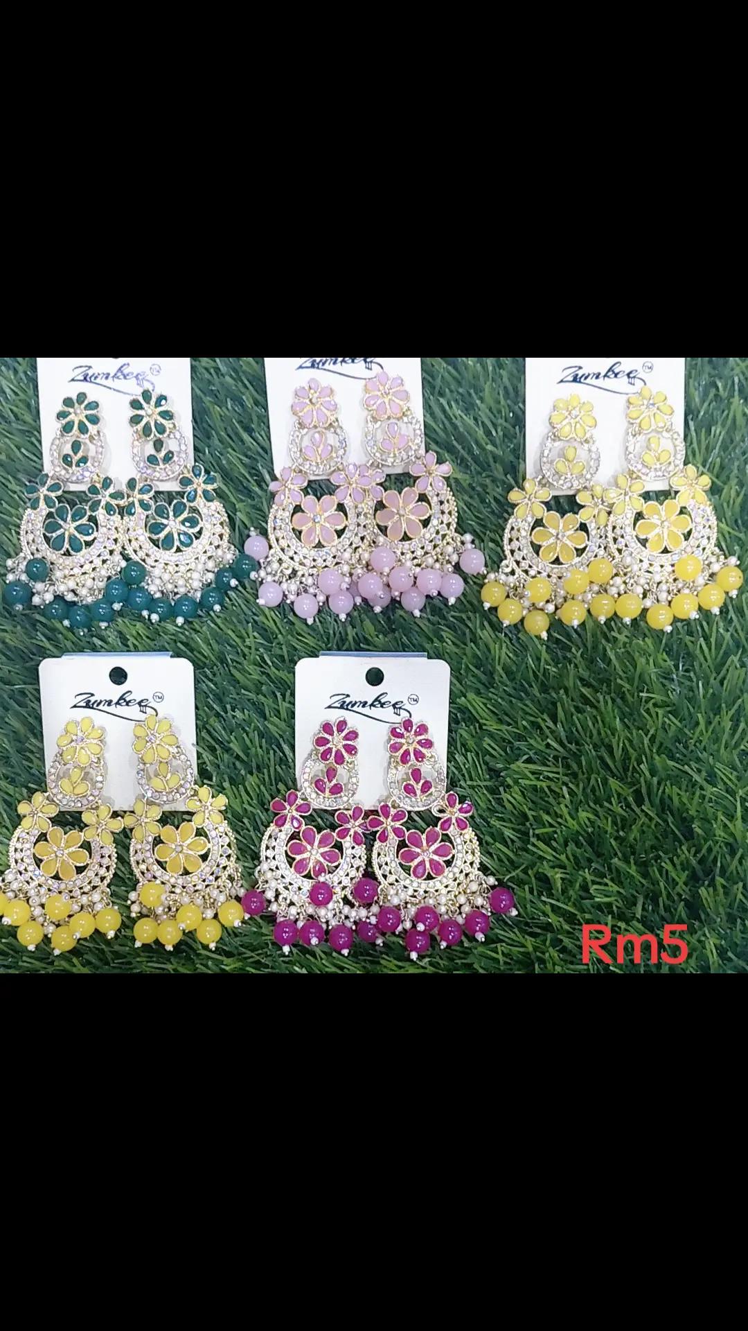@Divyaa collections