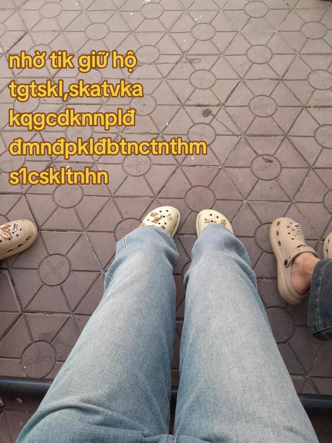 @c&ocirc; b&eacute; ngoan hiền 😈