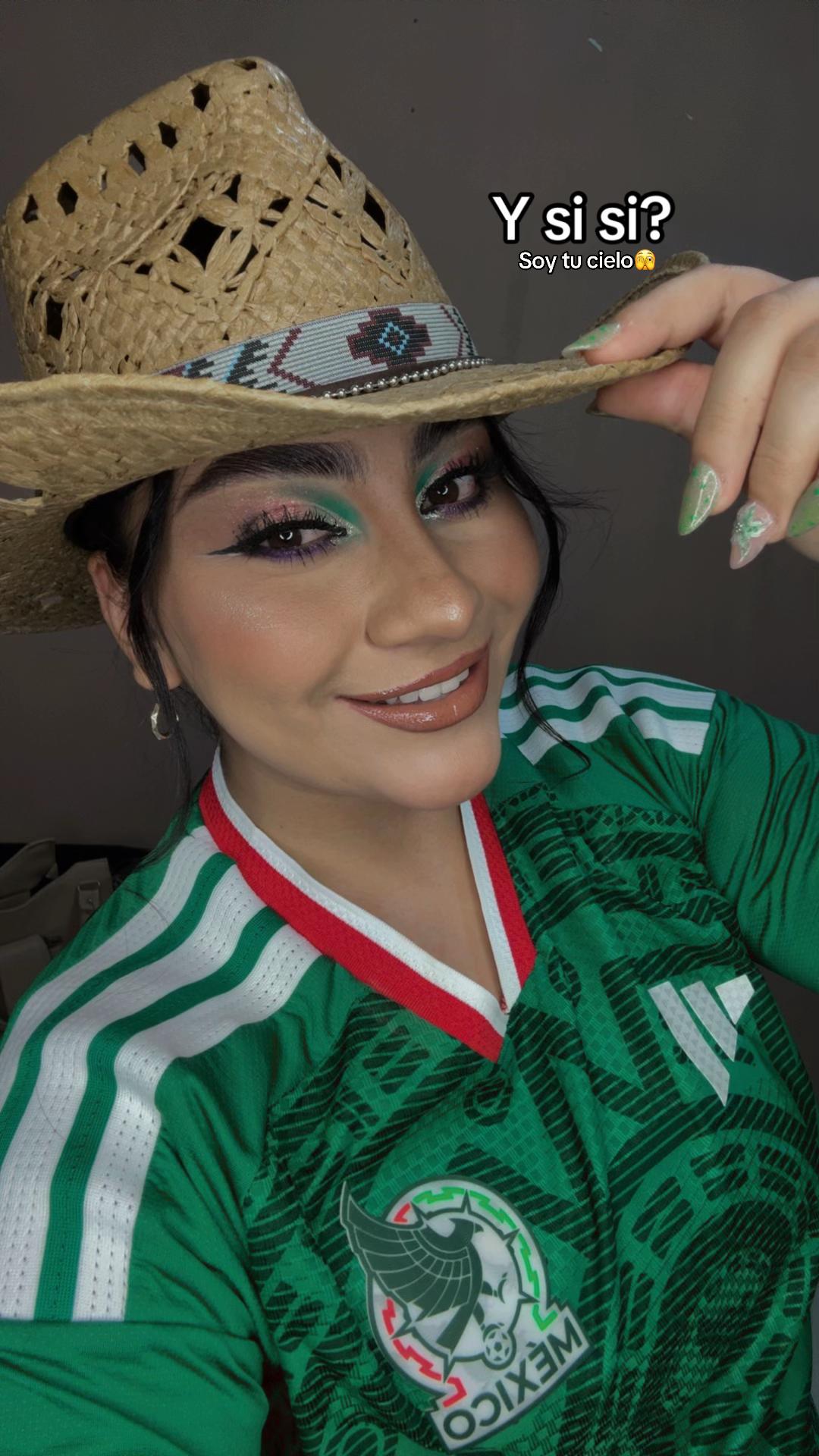 @_anarivera.oficial