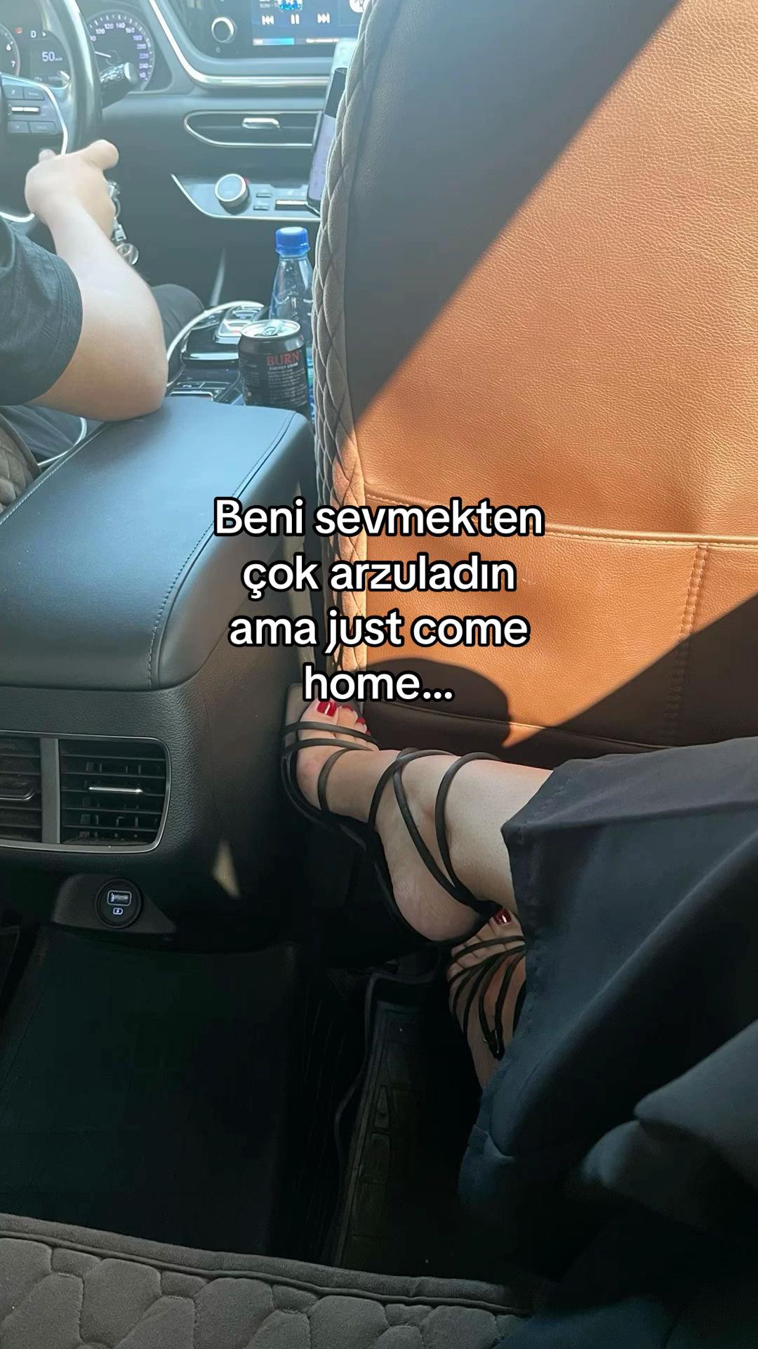 @🦋