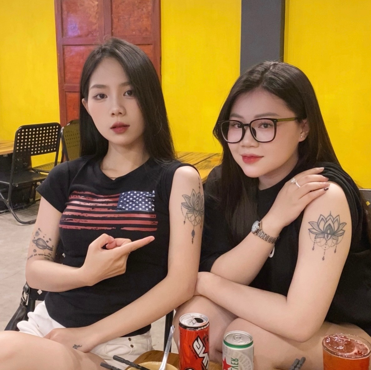 @N&agrave;ng khờ cầm s&uacute;ng l&agrave;m thơ