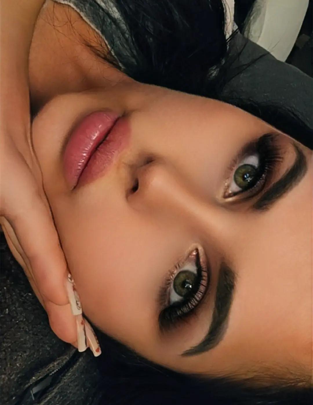 @Magdalena róża Poland 🌹🥀